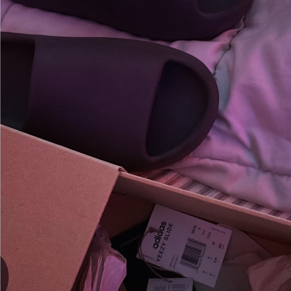 Yeezy Slides 'Granite'